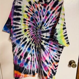 Vibrant Tie-Dye Men's Short Sleeve Tee